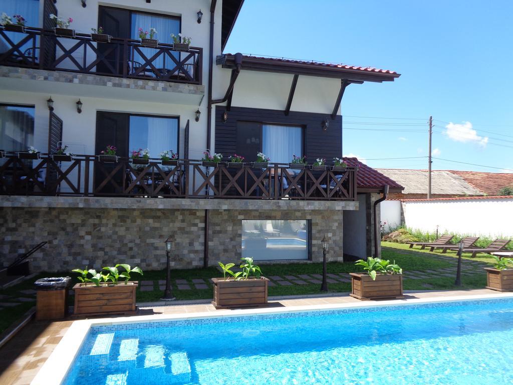 Einstein House & Spa Marchevo ภายนอก รูปภาพ
